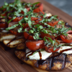 Easy Chicken Caprese Flatbread Recipe (Ready in 30 Minutes!)